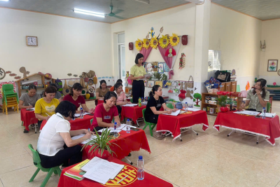 TỔ MẪU GIÁO TRƯỜNG MẦM NON HẢI PHÚC SINH HOẠT CHUYÊN MÔN ĐẦU NĂM HỌC 2025-2026.